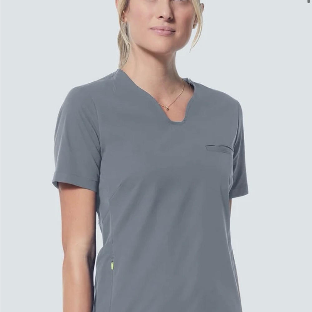 Medilita 2 piece scrub set size small in Slate Gray